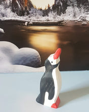 Small Penguin-Holztiger