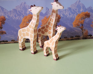Giraffe family-Set of 3-Holztiger